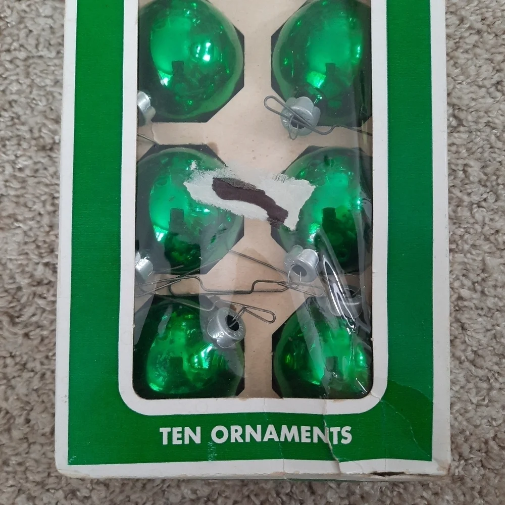 Vintage Mr. Christmas Metallic Green 10 Piece Glass Ornaments Set Medium Bulbs